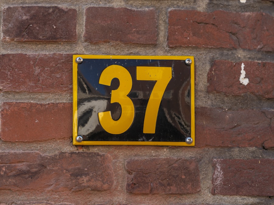 B12