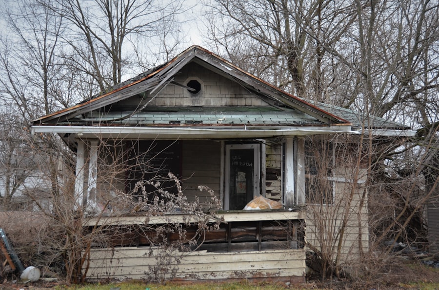 Photo sell house after parent dies