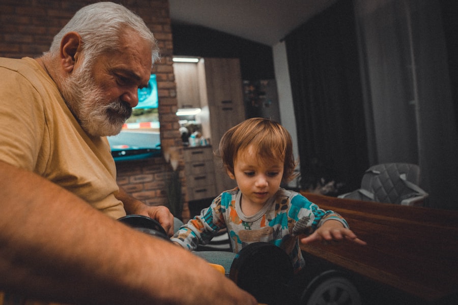 Photo financial control elderly parent