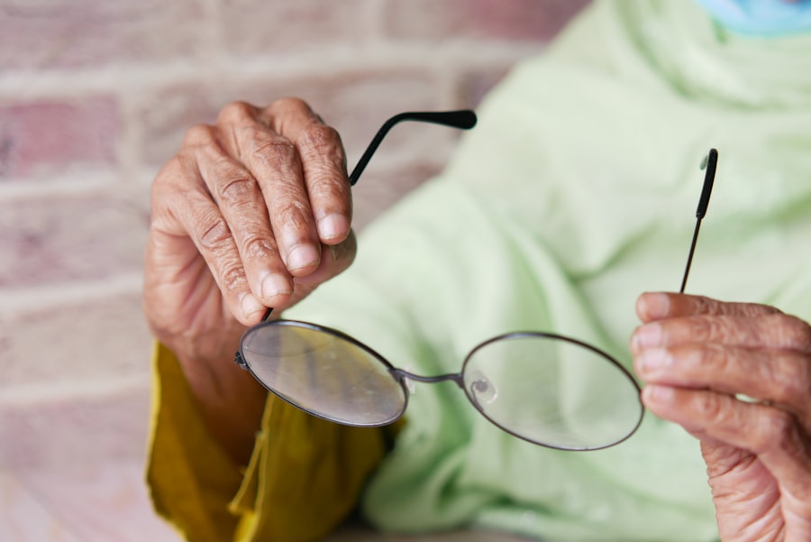 Photo blood pressure cognitive decline seniors